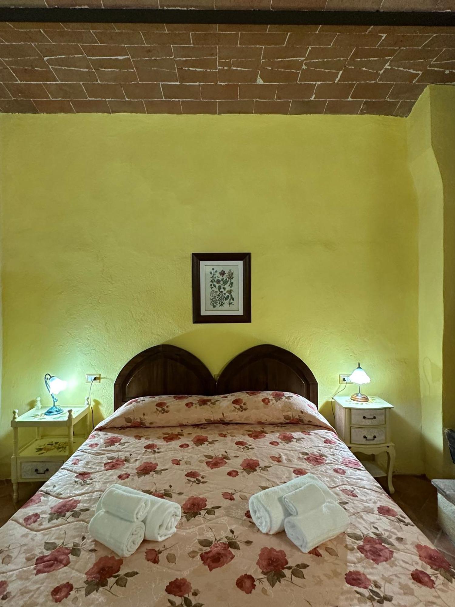 Borgo Tignano Apartment Casole d'Elsa Exterior photo