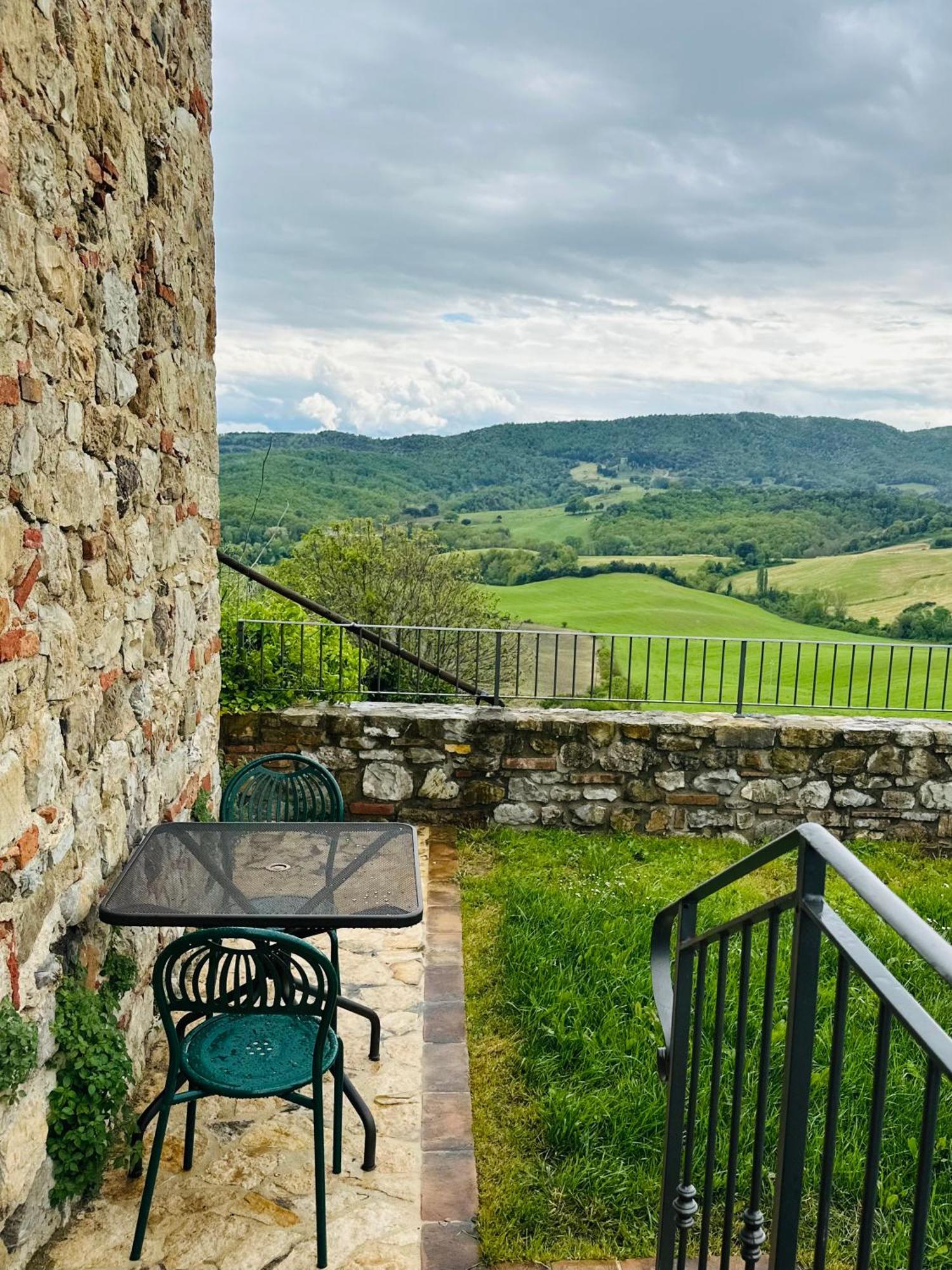 Borgo Tignano Apartment Casole d'Elsa Exterior photo